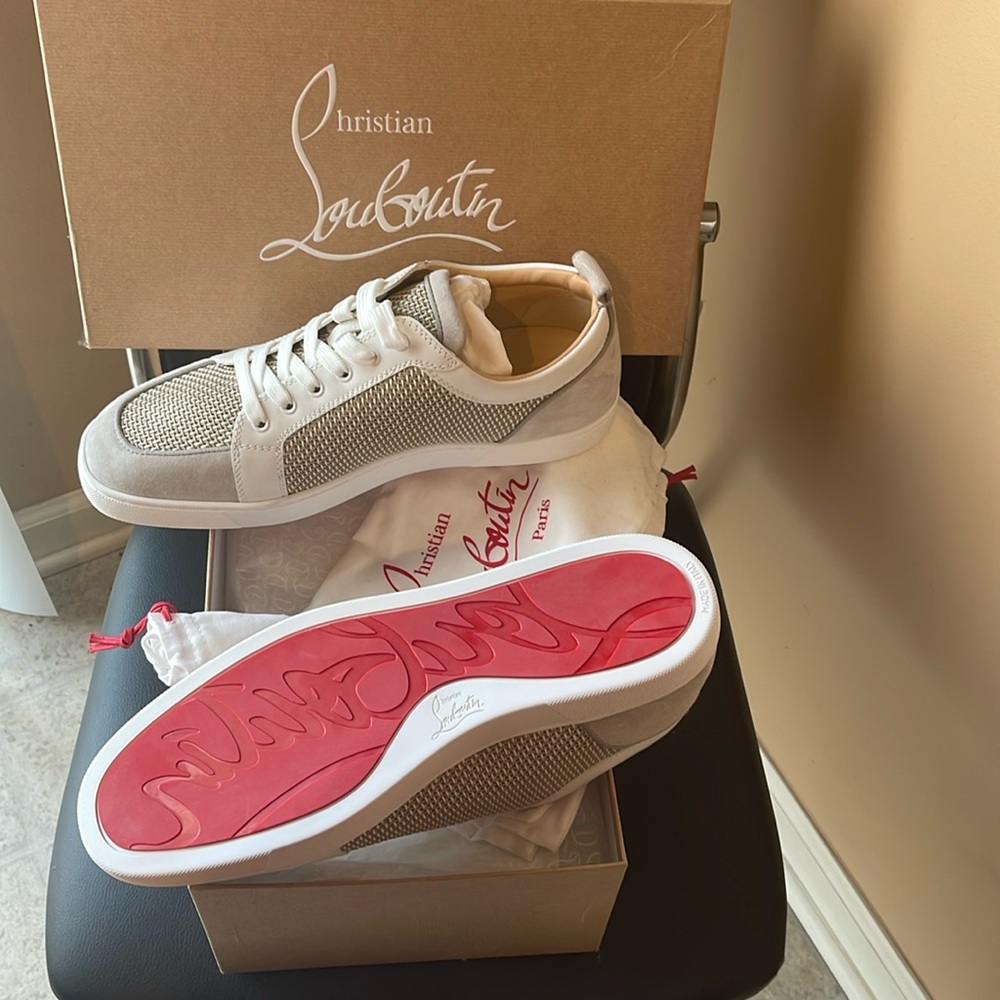 Never worn Christian Louboutin Rantulow Orlato Flat